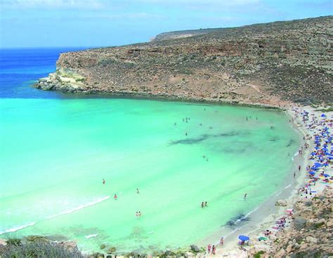 turisti per caso lampedusa|Lampedusa, tutto quello che cè da vedere e da。